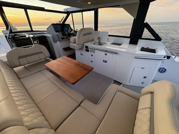 Regal-36 Grand Coupe 2022-Save My Seat Again Chicago-Illinois-United States-6155304