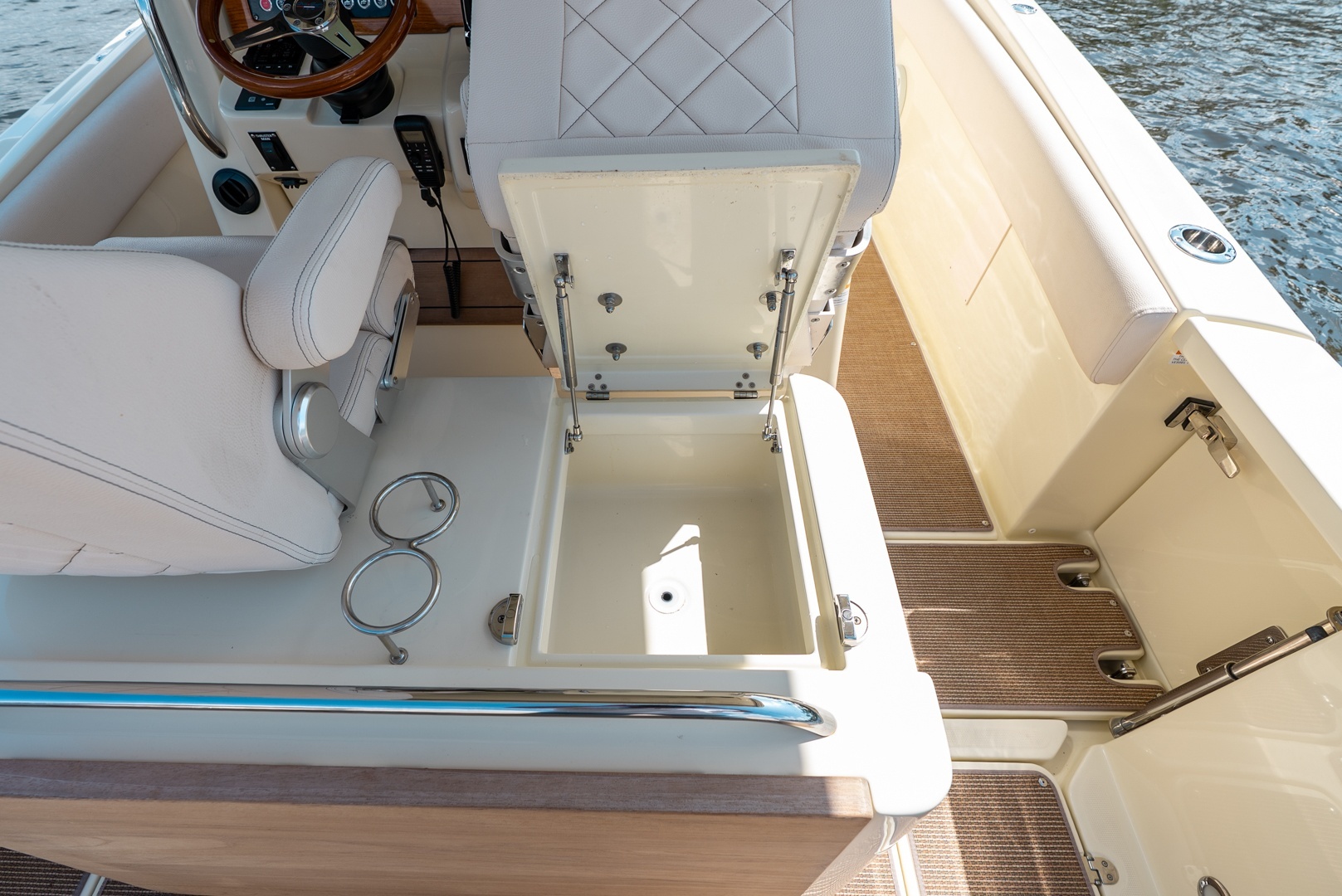 Chris-Craft-30 Catalina 2024 -Delray Beach-Florida-United States-6163764 | Thumbnail