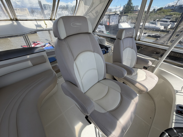 Carver-47MY 2008-Helios Vancouver-British Columbia-Canada-6194127