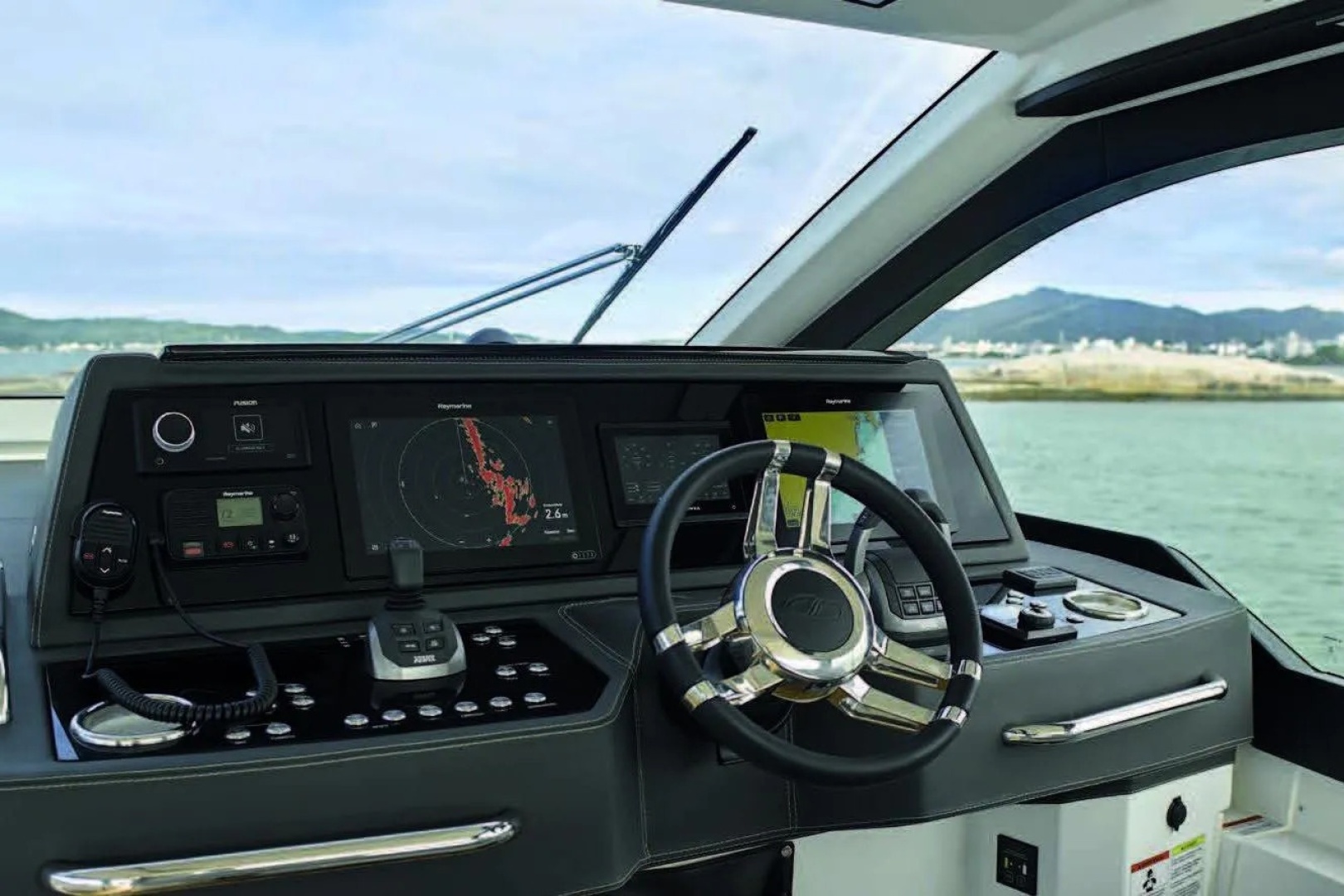 Schaefer-375 HT 2025 -Vancouver-British Columbia-Canada-6205179 | Thumbnail