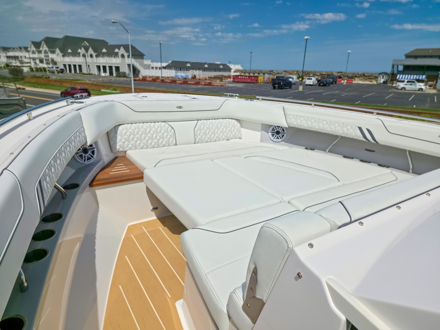 Regal-LX43 2026 -Ship Bottom-New Jersey-United States-6181403 | Thumbnail