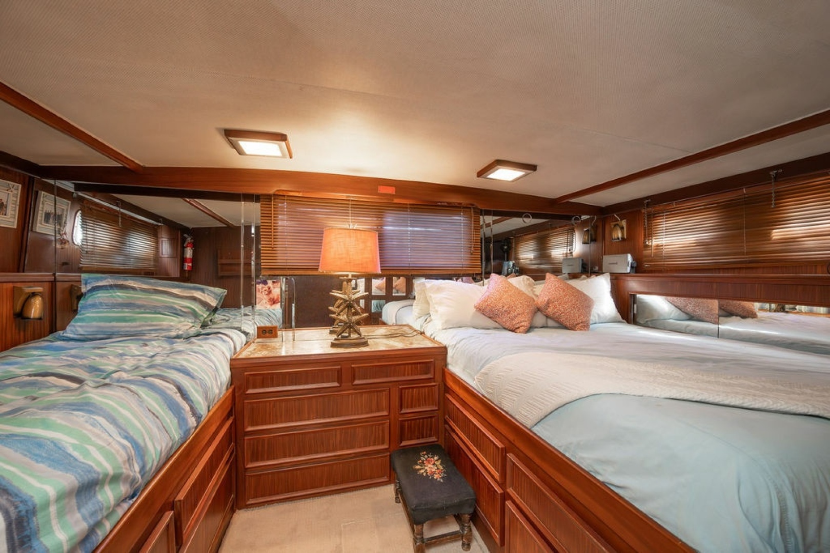Hatteras-Yacht Fish 1979 -KEY WEST-Florida-United States-6180204 | Thumbnail