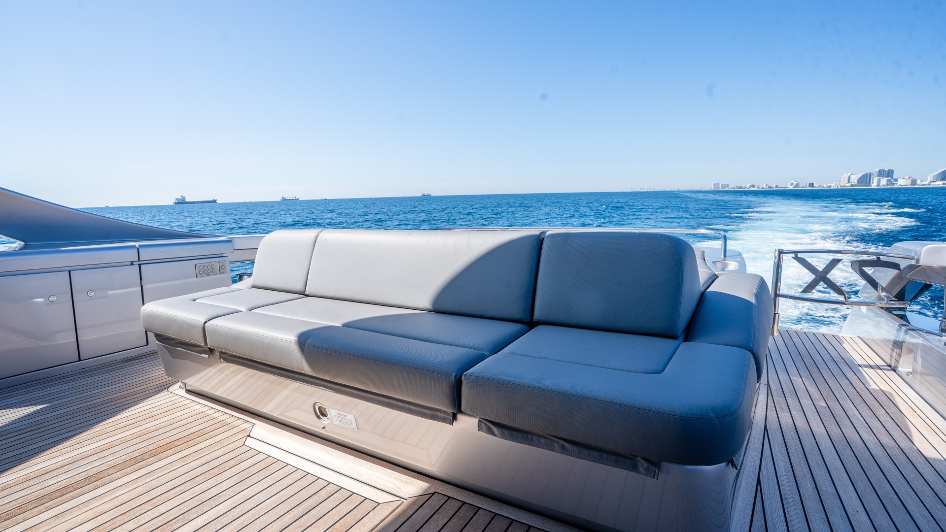 Pershing-7X 2024-NIKI Fort Lauderdale-Florida-United States-6181282 | Thumbnail