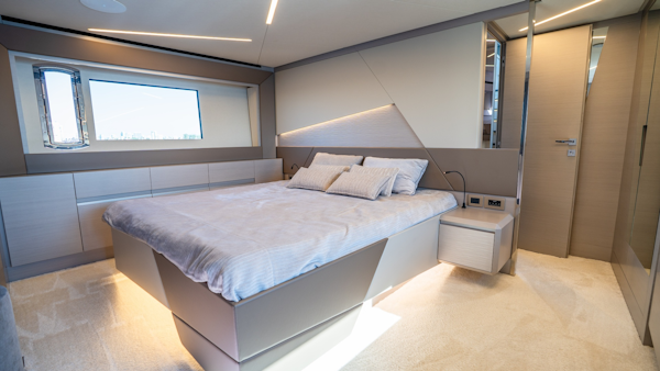 Pershing-7X 2024-NIKI Fort Lauderdale-Florida-United States-6181320