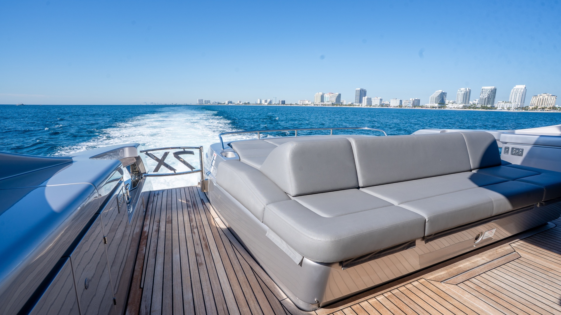 Pershing-7X 2024-NIKI Fort Lauderdale-Florida-United States-6181283 | Thumbnail