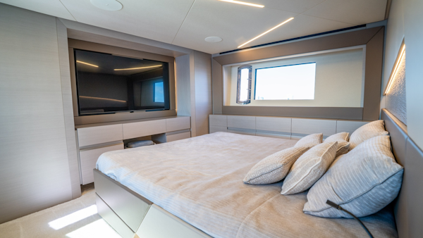 Pershing-7X 2024-NIKI Fort Lauderdale-Florida-United States-6181323