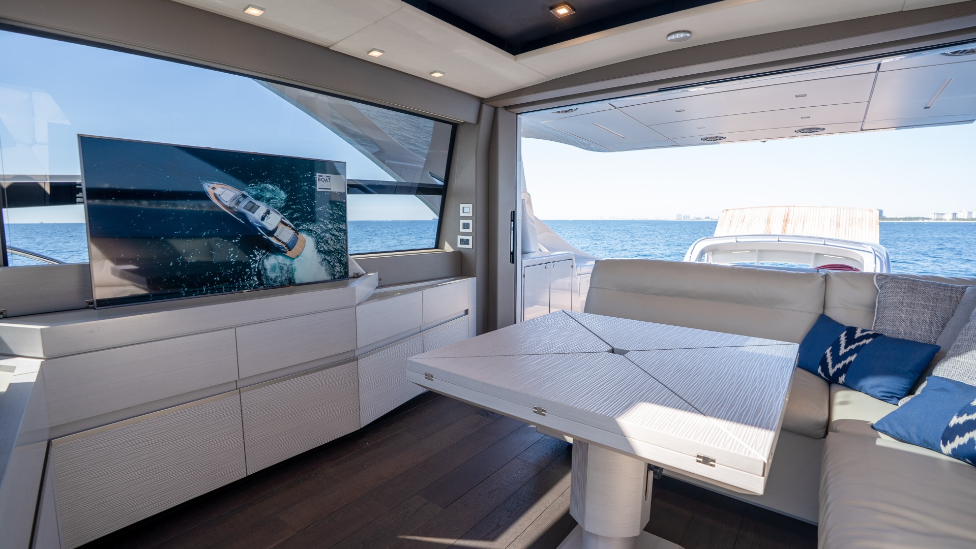 Pershing-7X 2024-NIKI Fort Lauderdale-Florida-United States-6181299 | Thumbnail