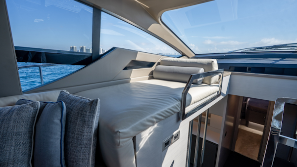 Pershing-7X 2024-NIKI Fort Lauderdale-Florida-United States-6181311