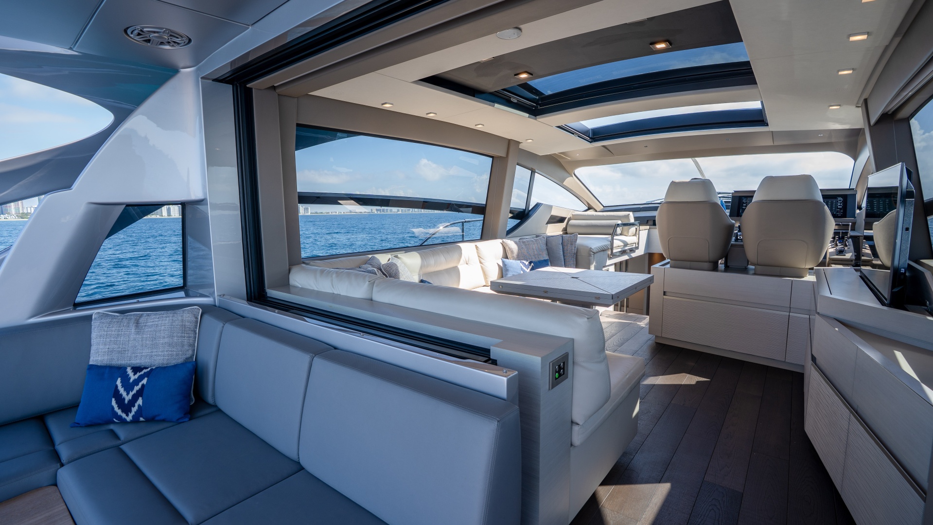 Pershing-7X 2024-NIKI Fort Lauderdale-Florida-United States-6181296 | Thumbnail