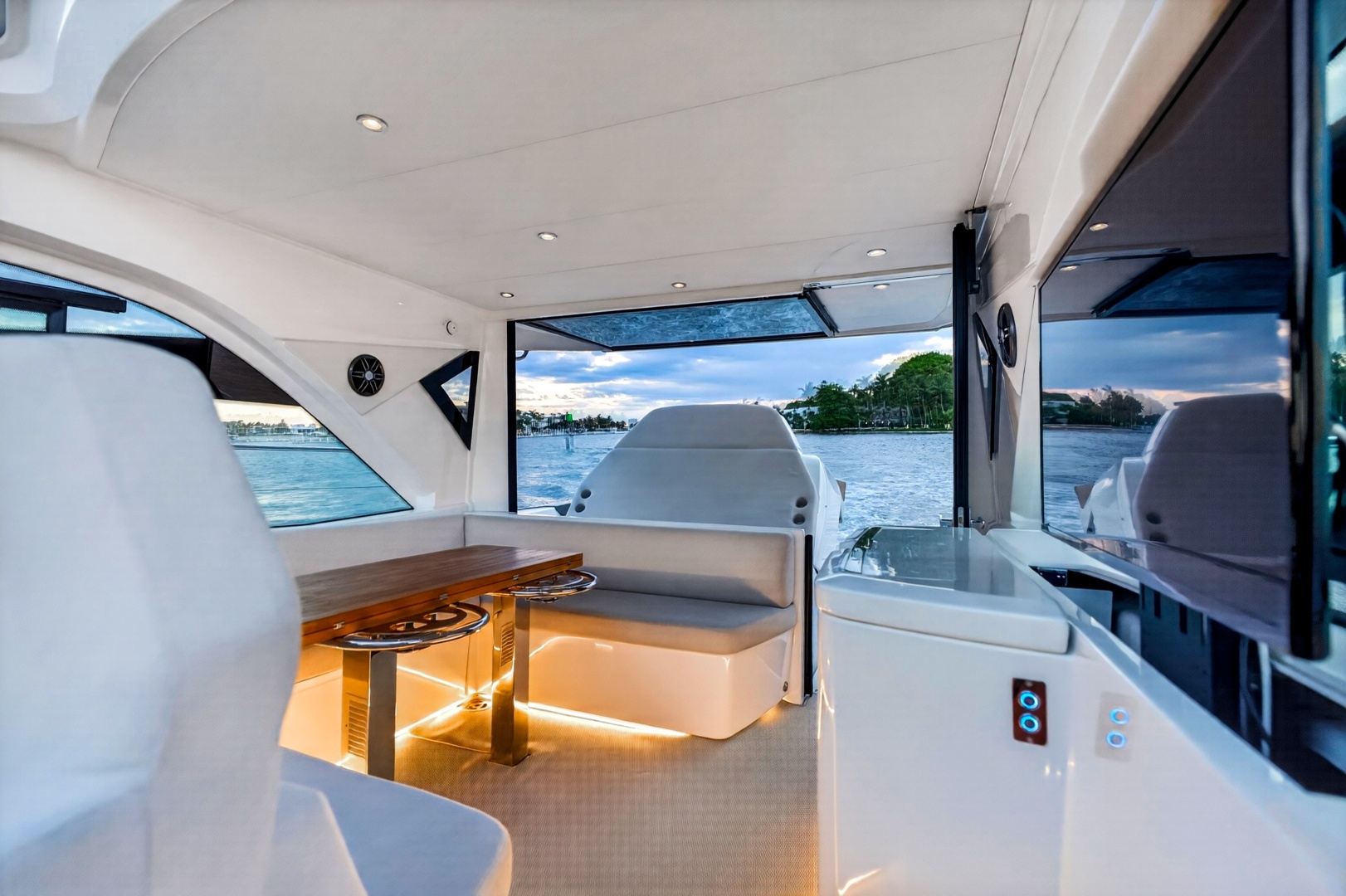 Beneteau-Gran Turismo 45 2023 -Fort Lauderdale-Florida-United States-6181610 | Thumbnail