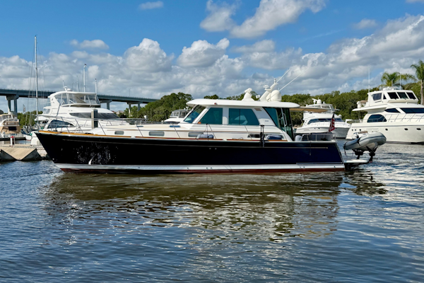 Sabre-48 Salon Express 2016-Mimi Palm Coast-Florida-United States-6181681