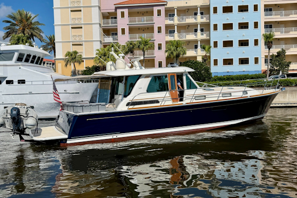 Sabre-48 Salon Express 2016-Mimi Palm Coast-Florida-United States-6181673