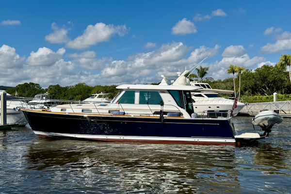 Sabre-48 Salon Express 2016-Mimi Palm Coast-Florida-United States-6181682