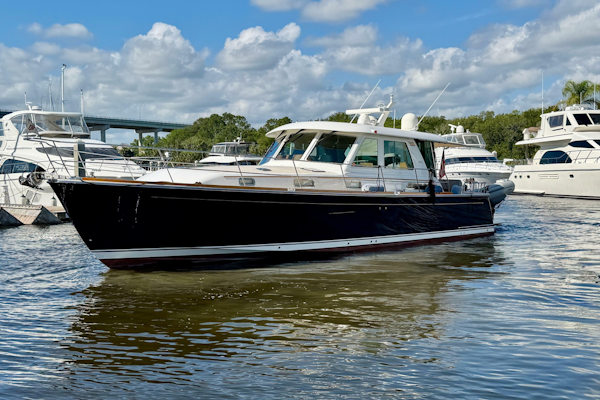 Sabre-48 Salon Express 2016-Mimi Palm Coast-Florida-United States-6181679