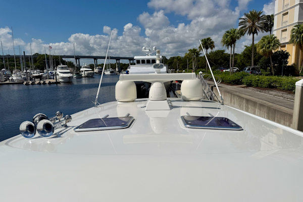 Sabre-48 Salon Express 2016-Mimi Palm Coast-Florida-United States-6181714