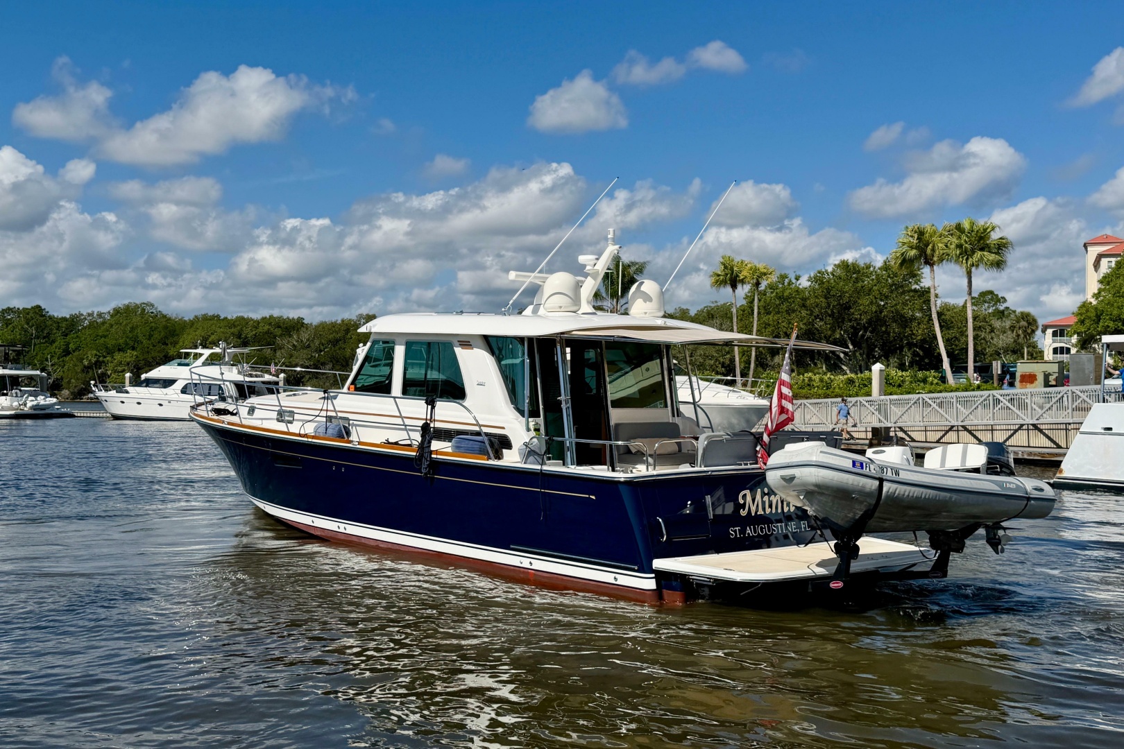 Sabre-48 Salon Express 2016-Mimi Palm Coast-Florida-United States-6181684 | Thumbnail
