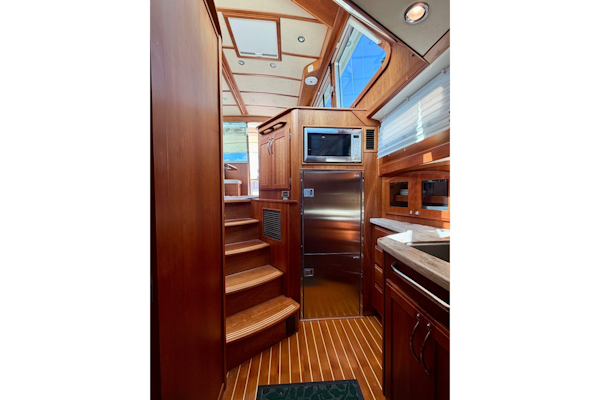 Sabre-48 Salon Express 2016-Mimi Palm Coast-Florida-United States-6181696