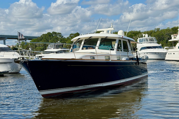 Sabre-48 Salon Express 2016-Mimi Palm Coast-Florida-United States-6181678