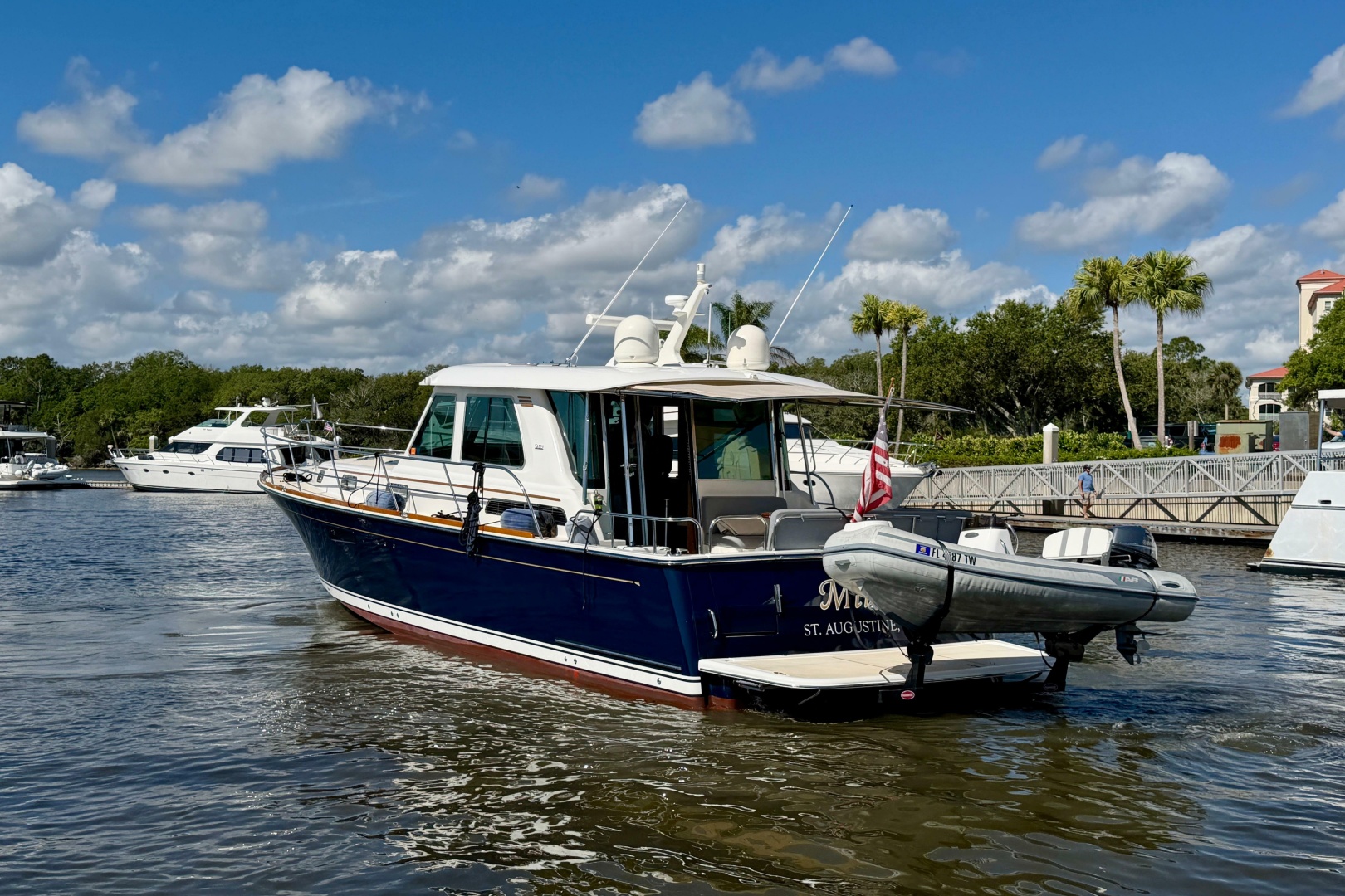 Sabre-48 Salon Express 2016-Mimi Palm Coast-Florida-United States-6181685 | Thumbnail
