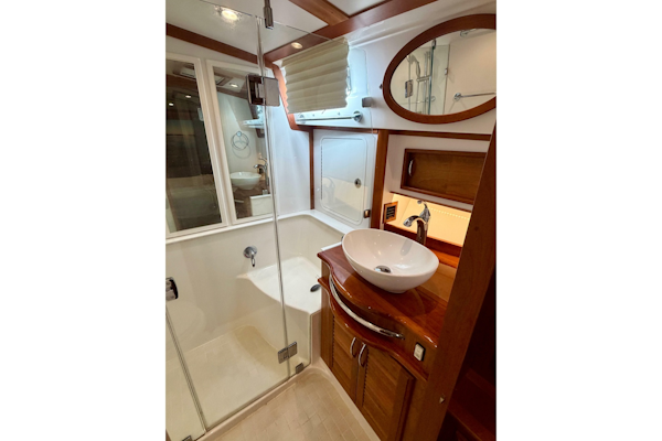Sabre-48 Salon Express 2016-Mimi Palm Coast-Florida-United States-6181692