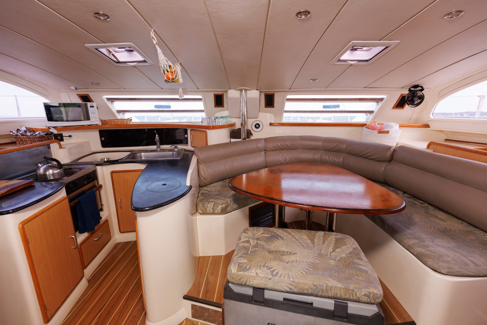 Leopard-43 2006-ESCAPE Galesville-Maryland-United States-6181766 | Thumbnail