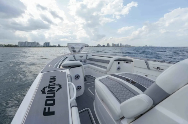 Fountain-38 SCX 2023-Sip Happens Pompano Beach-Florida-United States-6248972
