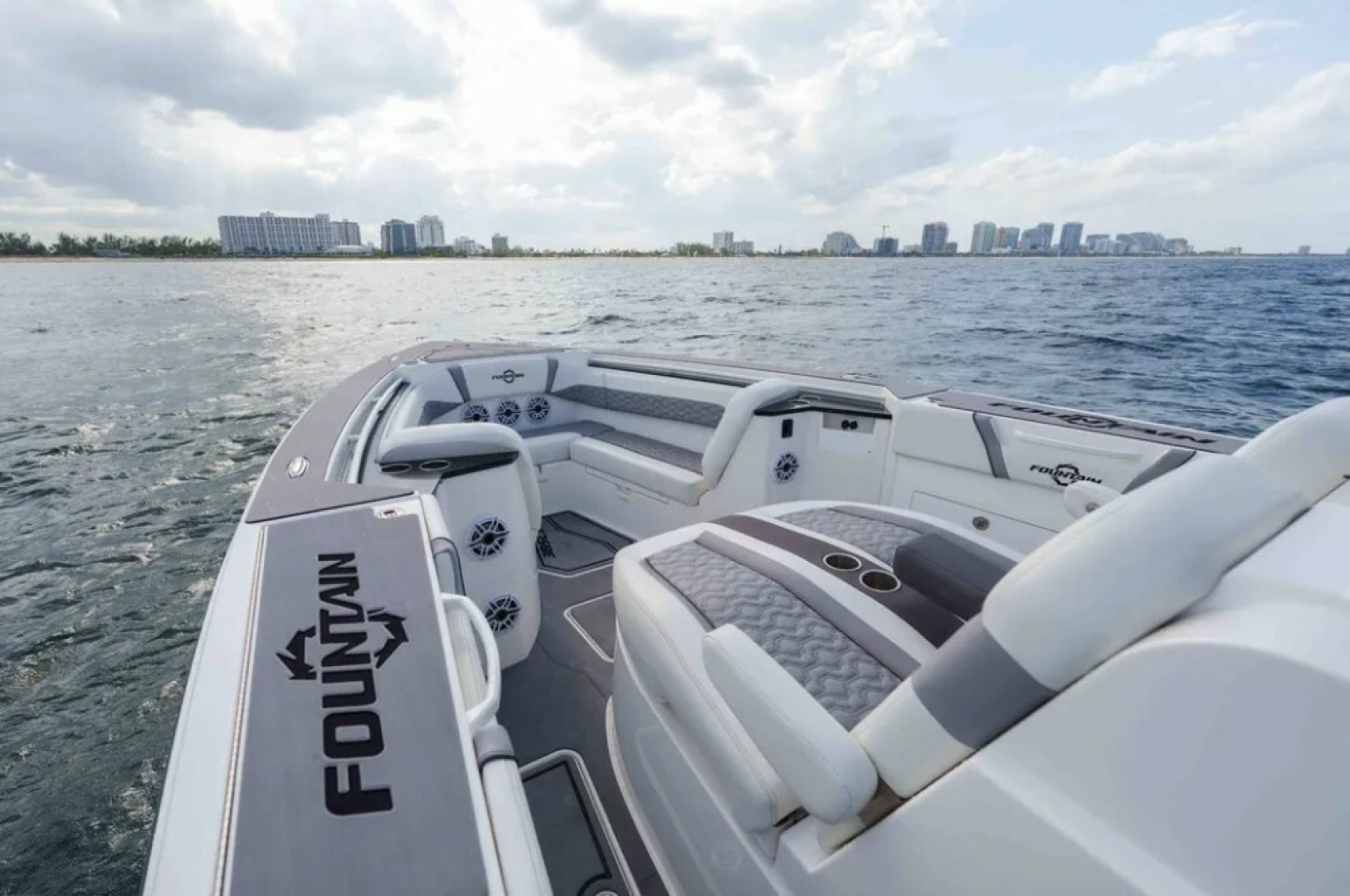 Fountain-38 SCX 2023-Sip Happens Pompano Beach-Florida-United States-6249000 | Thumbnail