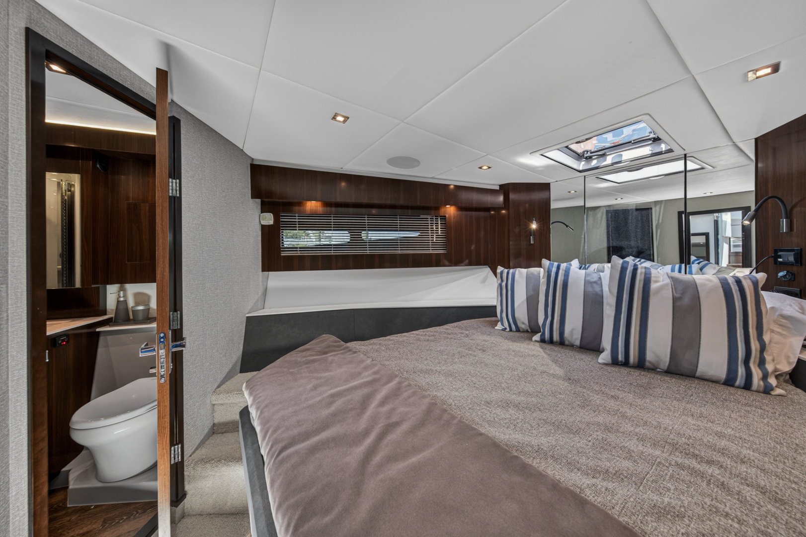 Cruisers Yachts-50 CANTIUS 2023 -Stuart-Florida-United States-6182259 | Thumbnail