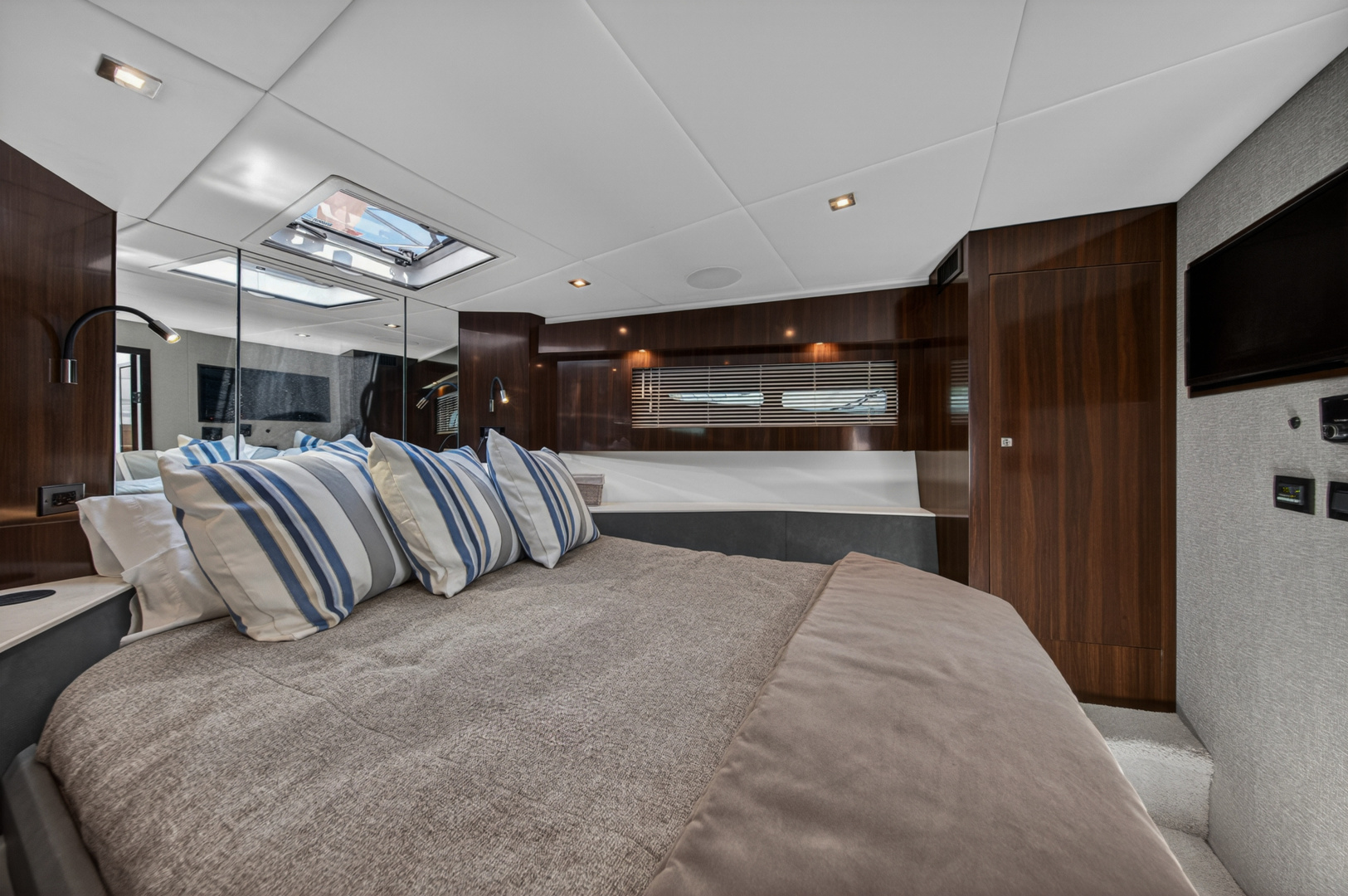 Cruisers Yachts-50 CANTIUS 2023 -Stuart-Florida-United States-6182263 | Thumbnail
