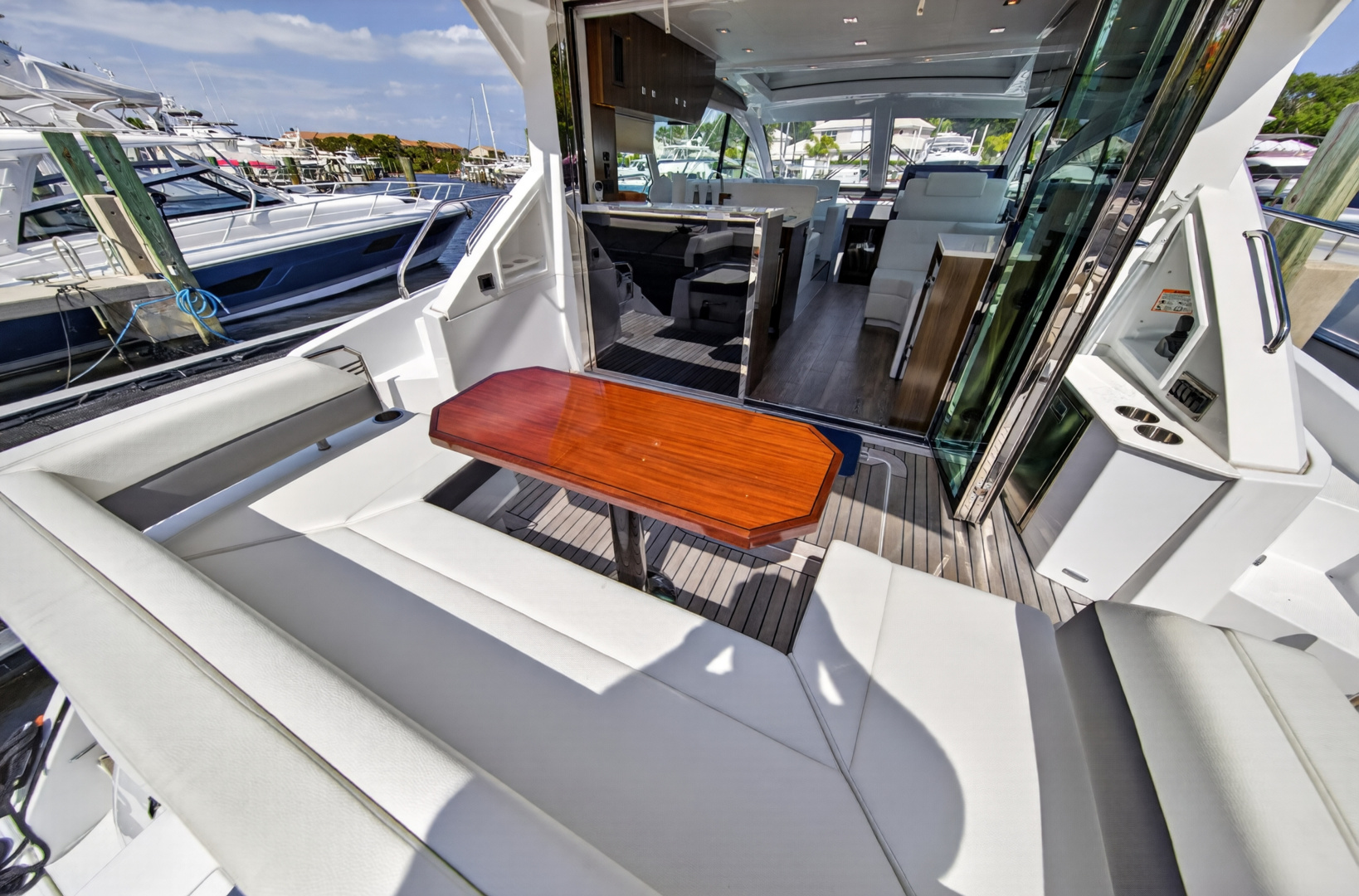 Cruisers Yachts-50 CANTIUS 2023 -Stuart-Florida-United States-6182226 | Thumbnail