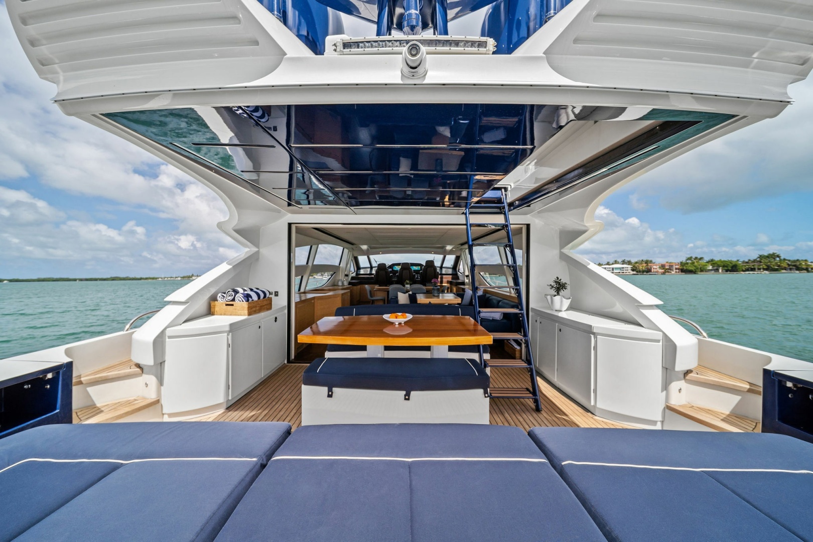 Pershing-82 2013-DOROTHY ANN Miami Beach-Florida-United States-6190612 | Thumbnail