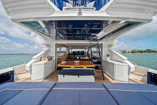 Pershing-82 2013-DOROTHY ANN Miami Beach-Florida-United States-6190612