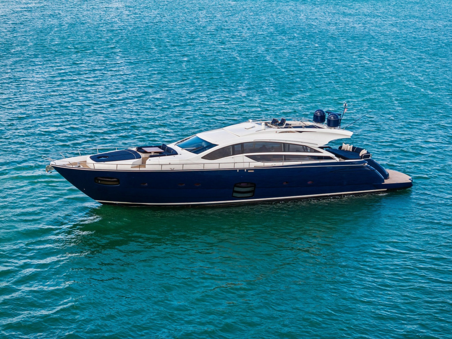 Pershing-82 2013-DOROTHY ANN Miami Beach-Florida-United States-6190605 | Thumbnail