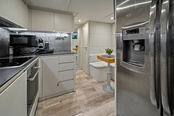 Pershing-82 2013-DOROTHY ANN Miami Beach-Florida-United States-6190636