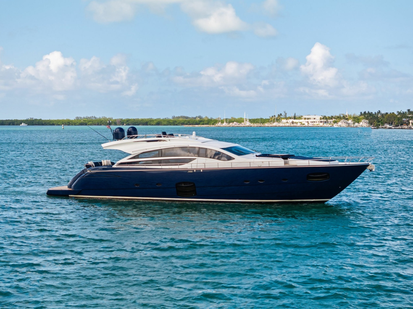 Pershing-82 2013-DOROTHY ANN Miami Beach-Florida-United States-6190586 | Thumbnail