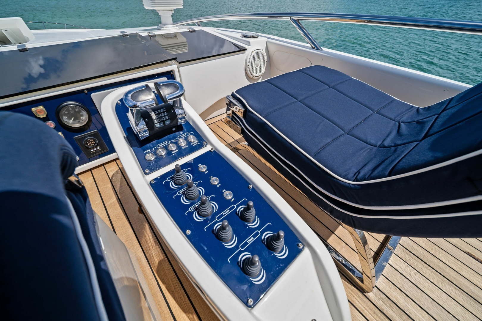 Pershing-82 2013-DOROTHY ANN Miami Beach-Florida-United States-6190617 | Thumbnail