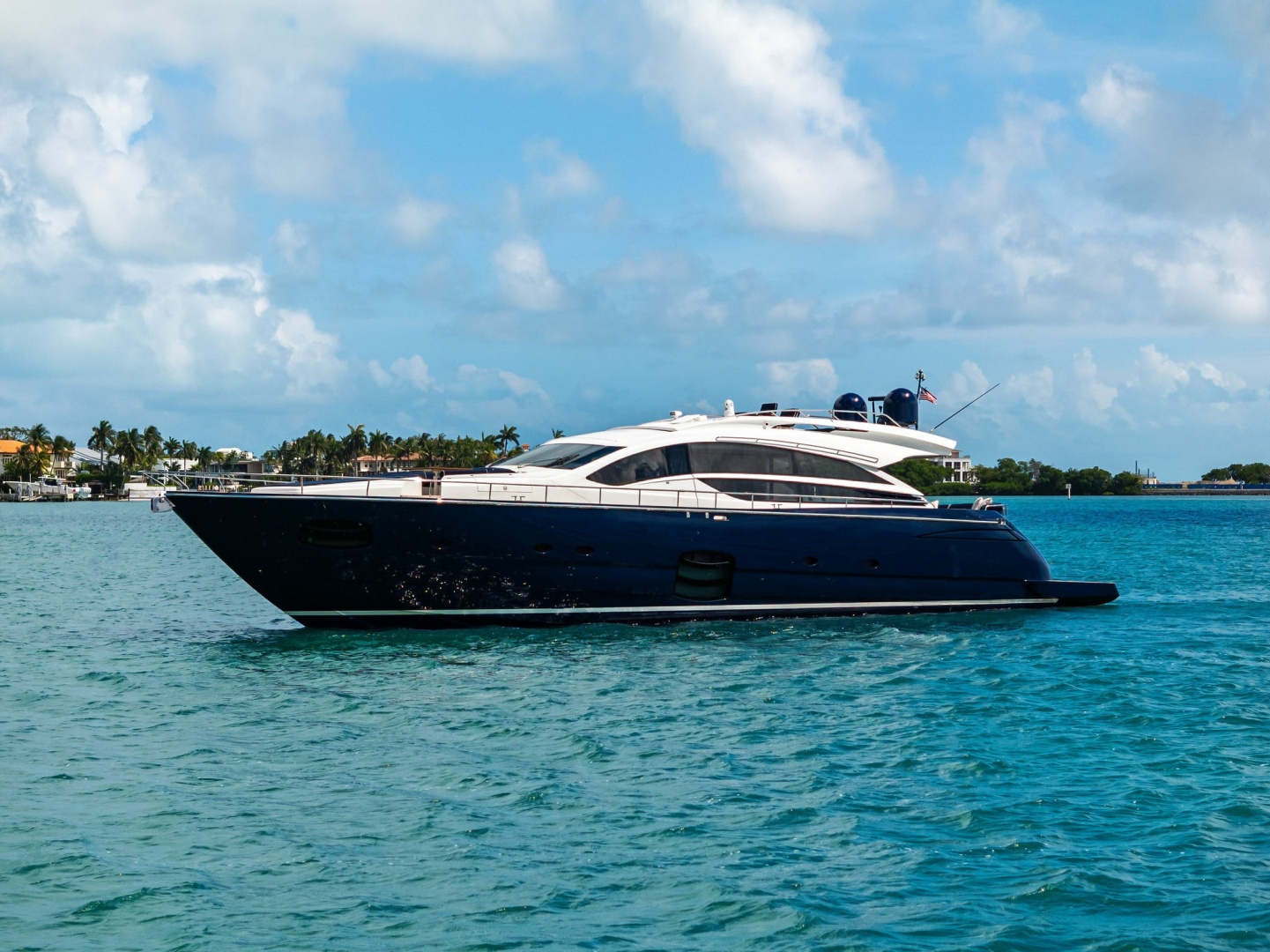 Pershing-82 2013-DOROTHY ANN Miami Beach-Florida-United States-6190604 | Thumbnail