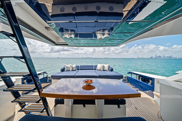 Pershing-82 2013-DOROTHY ANN Miami Beach-Florida-United States-6190610