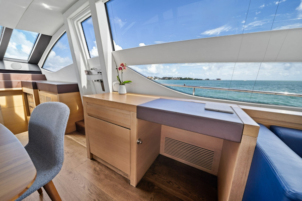 Pershing-82 2013-DOROTHY ANN Miami Beach-Florida-United States-6190625