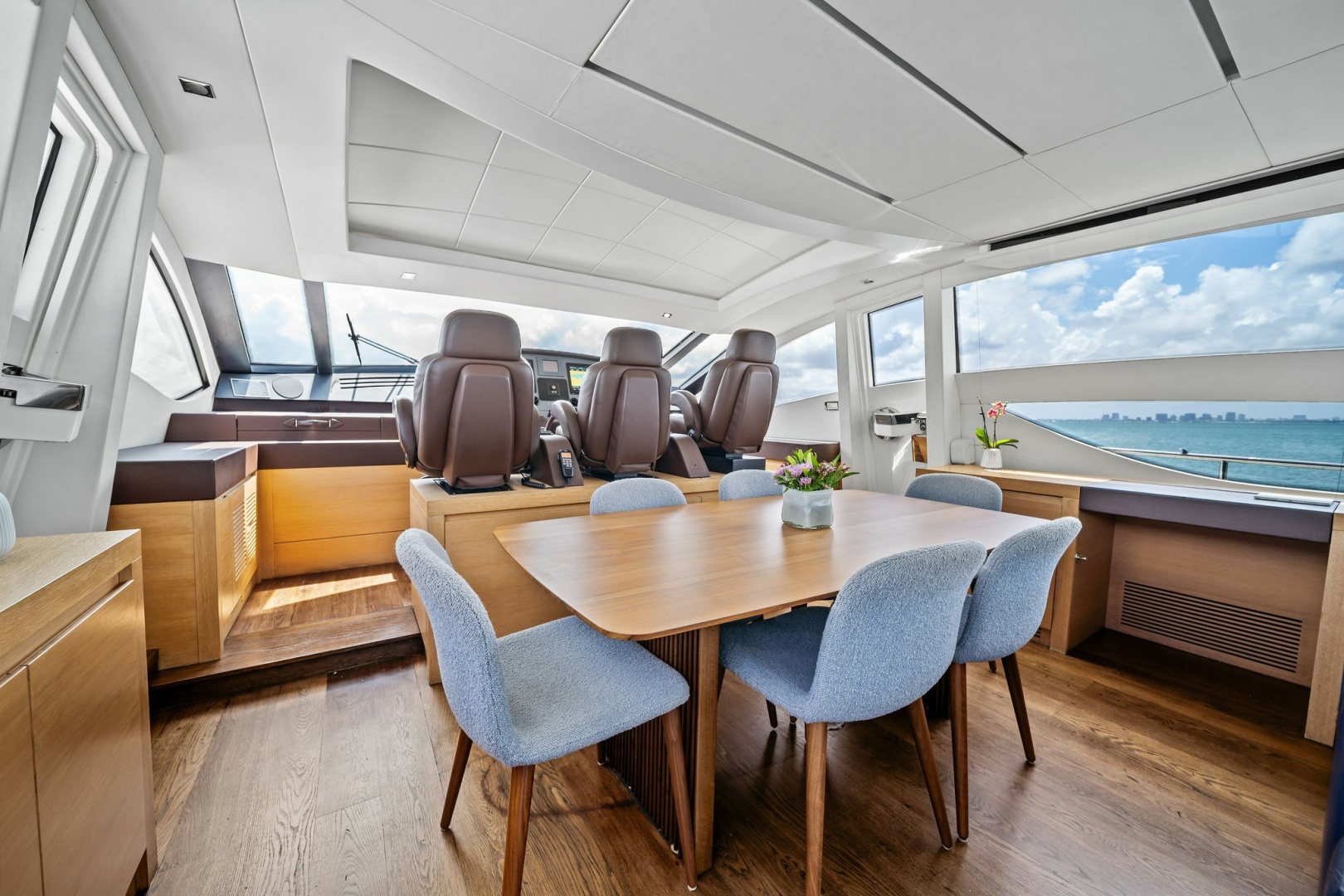 Pershing-82 2013-DOROTHY ANN Miami Beach-Florida-United States-6190622 | Thumbnail