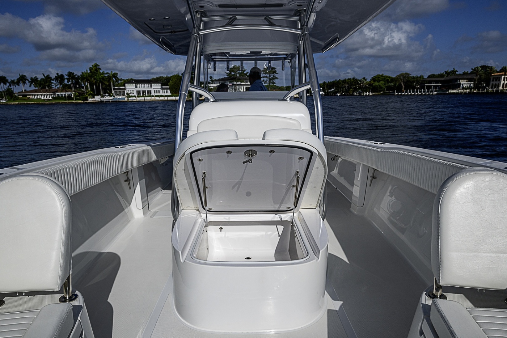 Bahama-41 Open CC 2022-REEF BUM Coral Gables-Florida-United States-6186272 | Thumbnail