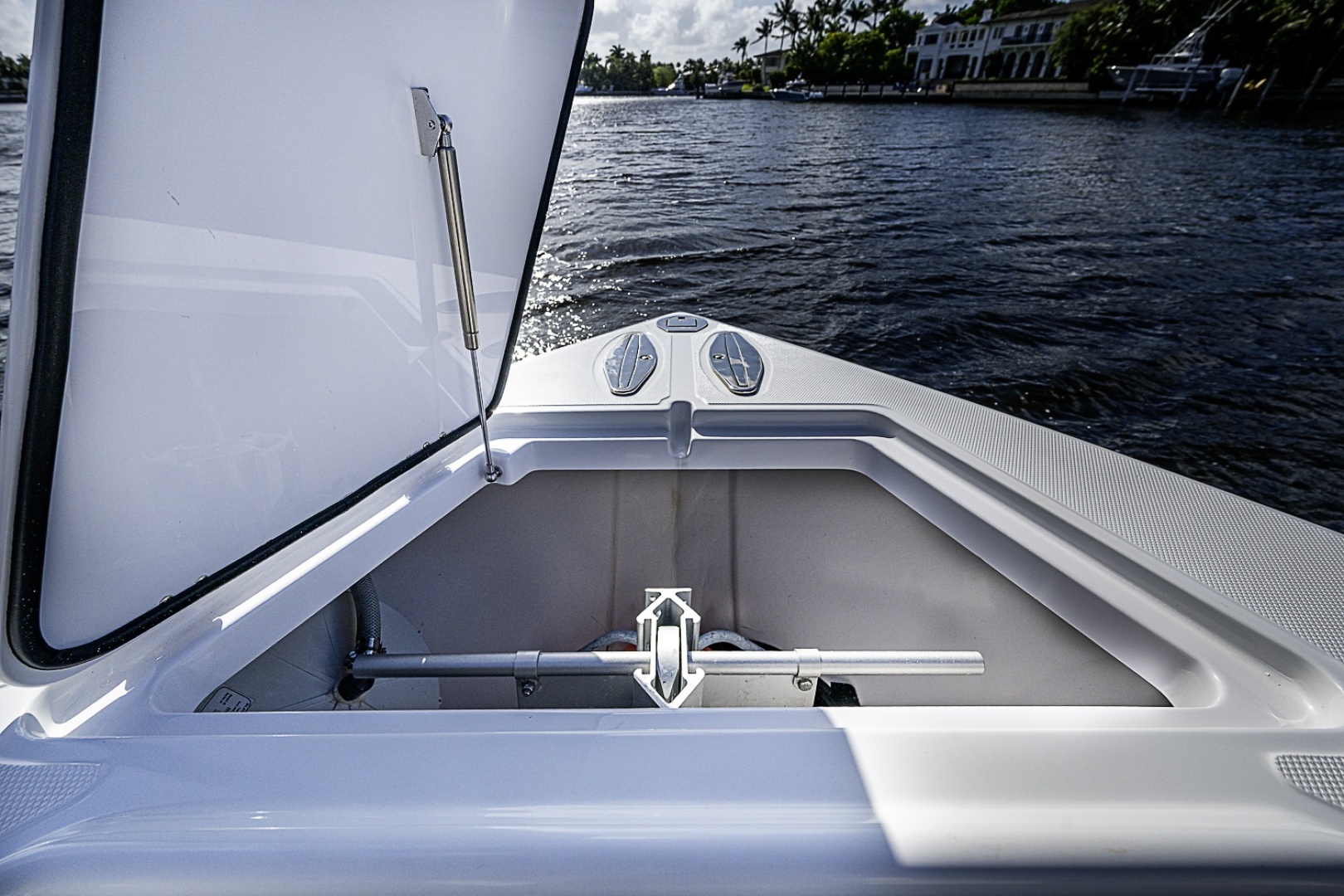 Bahama-41 Open CC 2022-REEF BUM Coral Gables-Florida-United States-6186269 | Thumbnail