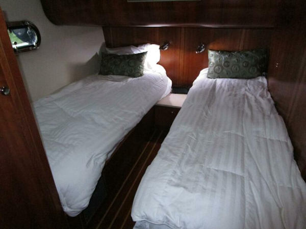 Tiara Yachts-5200 Express 2003-ENDLESS SUMMER Ft. Lauderdale-Florida-United States-Guest Cabin Looking Aft-6186489