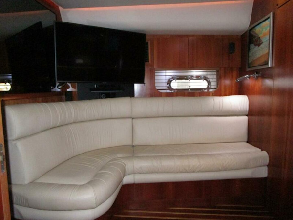 Tiara Yachts-5200 Express 2003-ENDLESS SUMMER Ft. Lauderdale-Florida-United States-Starboard Side Settee-6186478