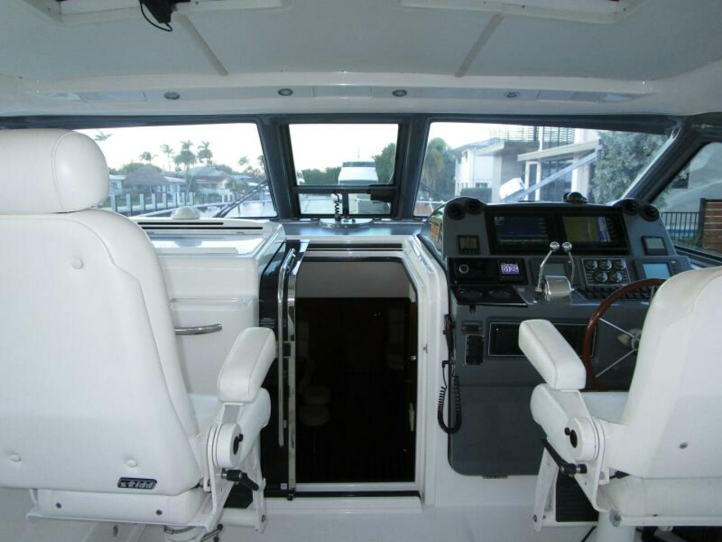 Tiara Yachts-5200 Express 2003-ENDLESS SUMMER Ft. Lauderdale-Florida-United States-Helm Deck-6186506 | Thumbnail