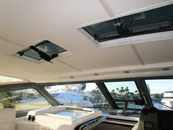 Tiara Yachts-5200 Express 2003-ENDLESS SUMMER Ft. Lauderdale-Florida-United States-(2) Overhead Electrically Operated Hatches-6186518