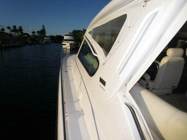 Tiara Yachts-5200 Express 2003-ENDLESS SUMMER Ft. Lauderdale-Florida-United States-Side Deck-6186531