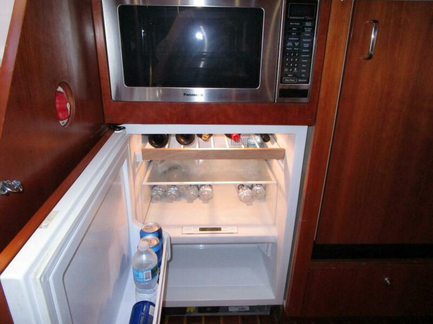 Tiara Yachts-5200 Express 2003-ENDLESS SUMMER Ft. Lauderdale-Florida-United States-Fridge & Freezer-6186484 | Thumbnail