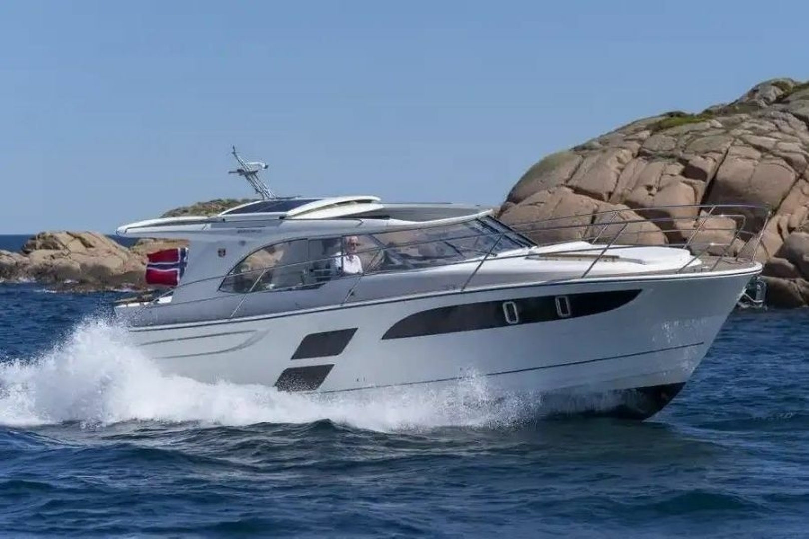Marex-360 Cabriolet Cruiser 2026 -Sea Bright-New Jersey-United States-6259691 | Thumbnail
