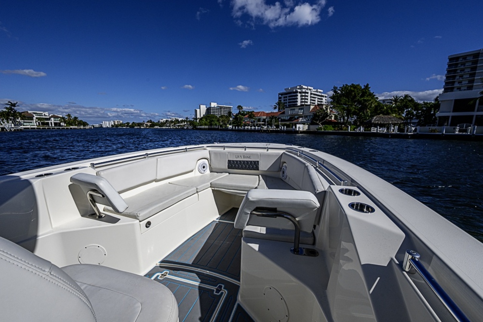 Cobia-320 CC 2021 -Boca Raton -Florida-United States-6187403 | Thumbnail
